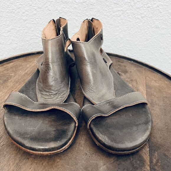 Bed Stu Leather Soto Distressed Flat Back-Zip Sandals Women's Size 8 - Picture 2 of 9